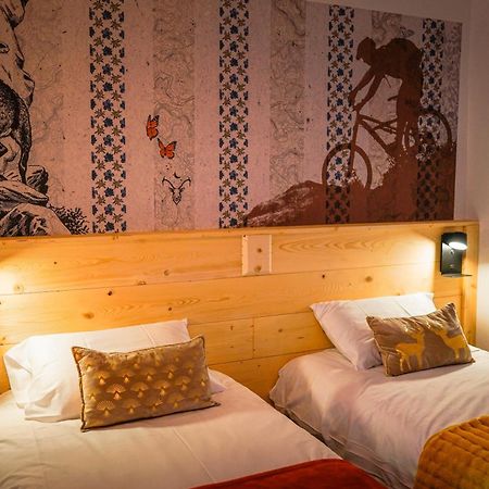 Le Petit Cerf Hotel Cervières Екстериор снимка