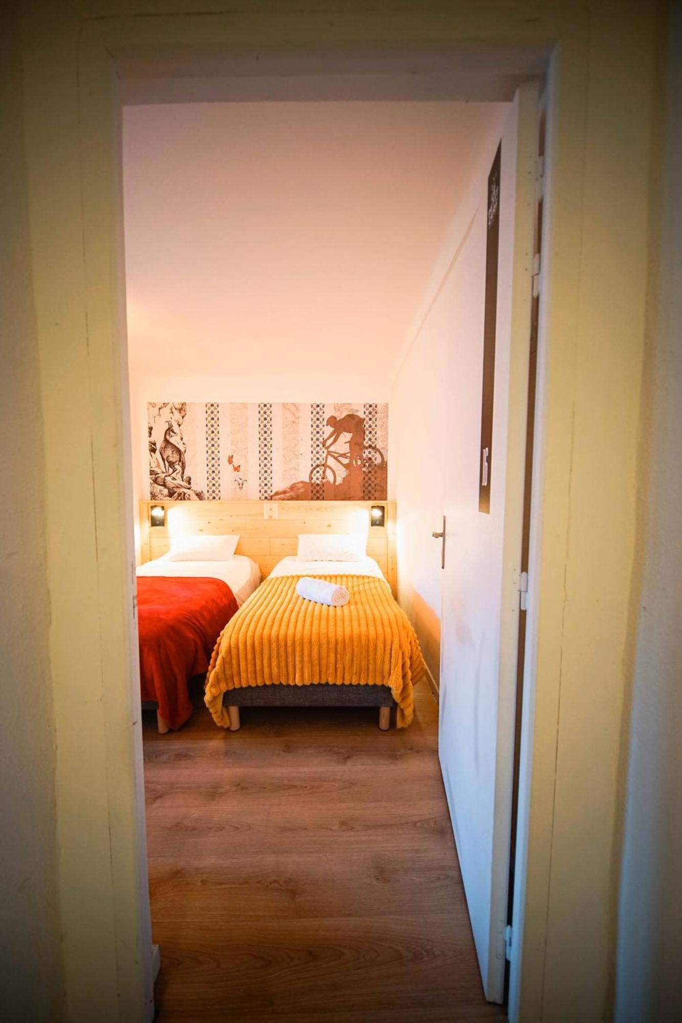 Le Petit Cerf Hotel Cervières Екстериор снимка