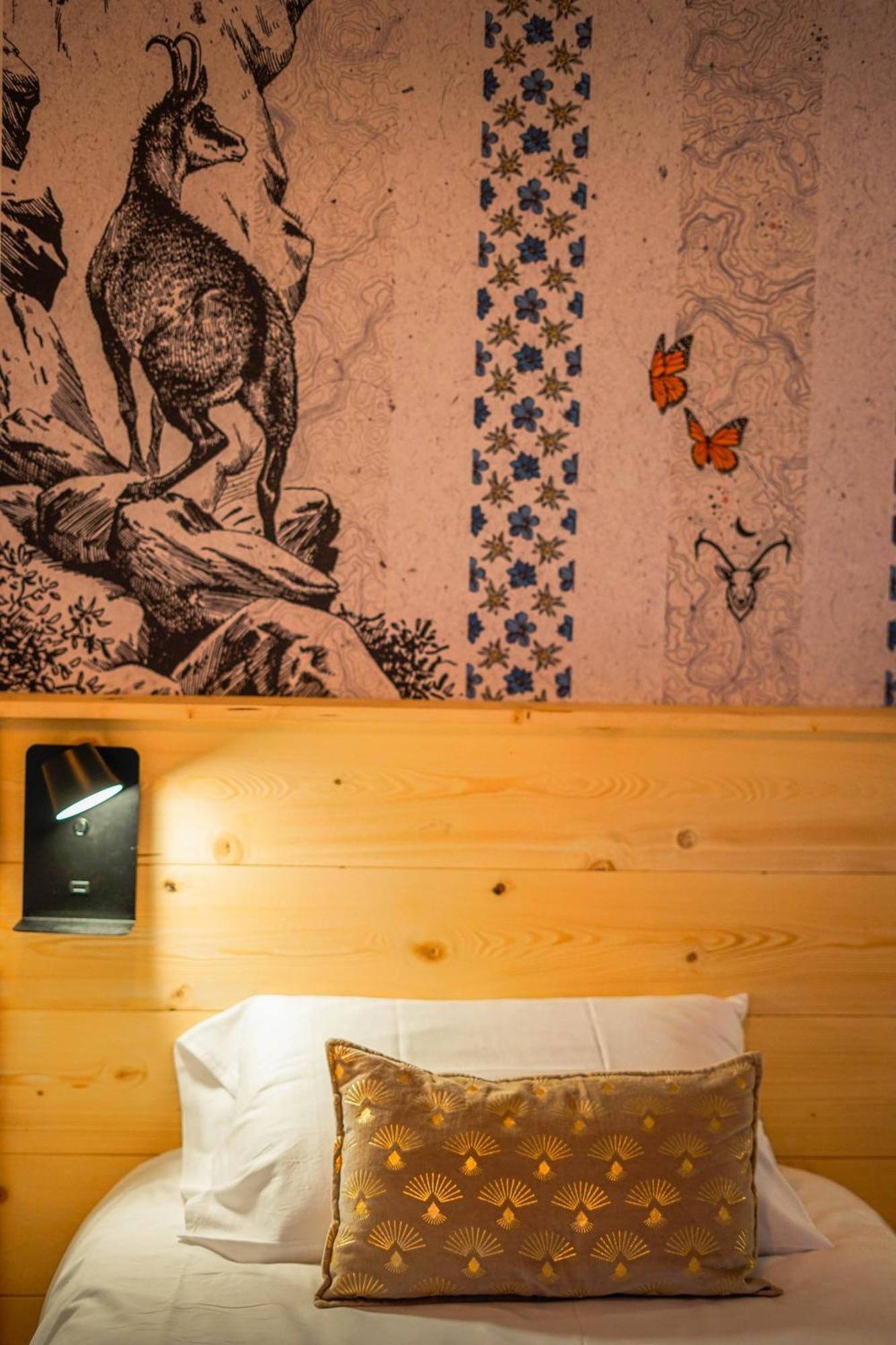 Le Petit Cerf Hotel Cervières Екстериор снимка